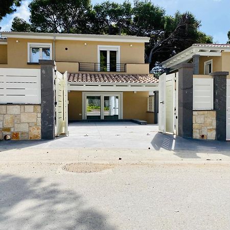 Nuova Residenza Dei 7 Pini A Pochi Passi Dal Mare Apartment Porto Pino Ngoại thất bức ảnh