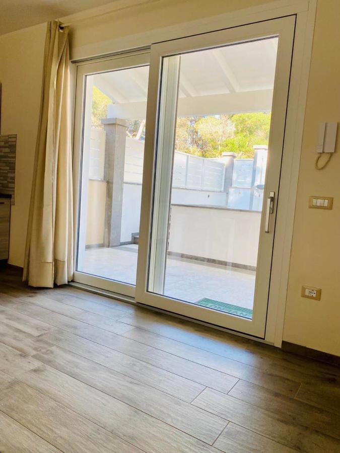 Nuova Residenza Dei 7 Pini A Pochi Passi Dal Mare Apartment Porto Pino Ngoại thất bức ảnh