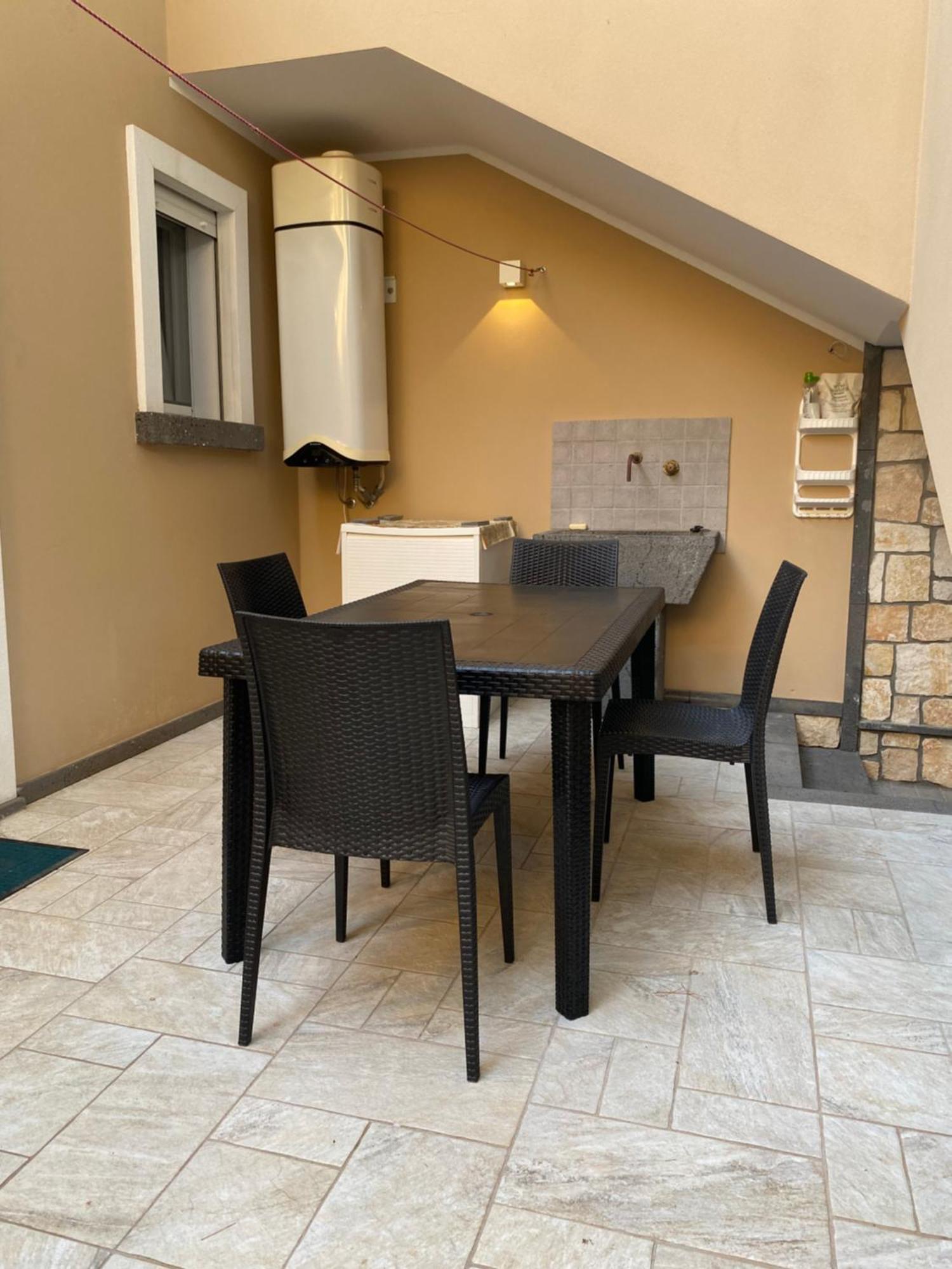Nuova Residenza Dei 7 Pini A Pochi Passi Dal Mare Apartment Porto Pino Ngoại thất bức ảnh