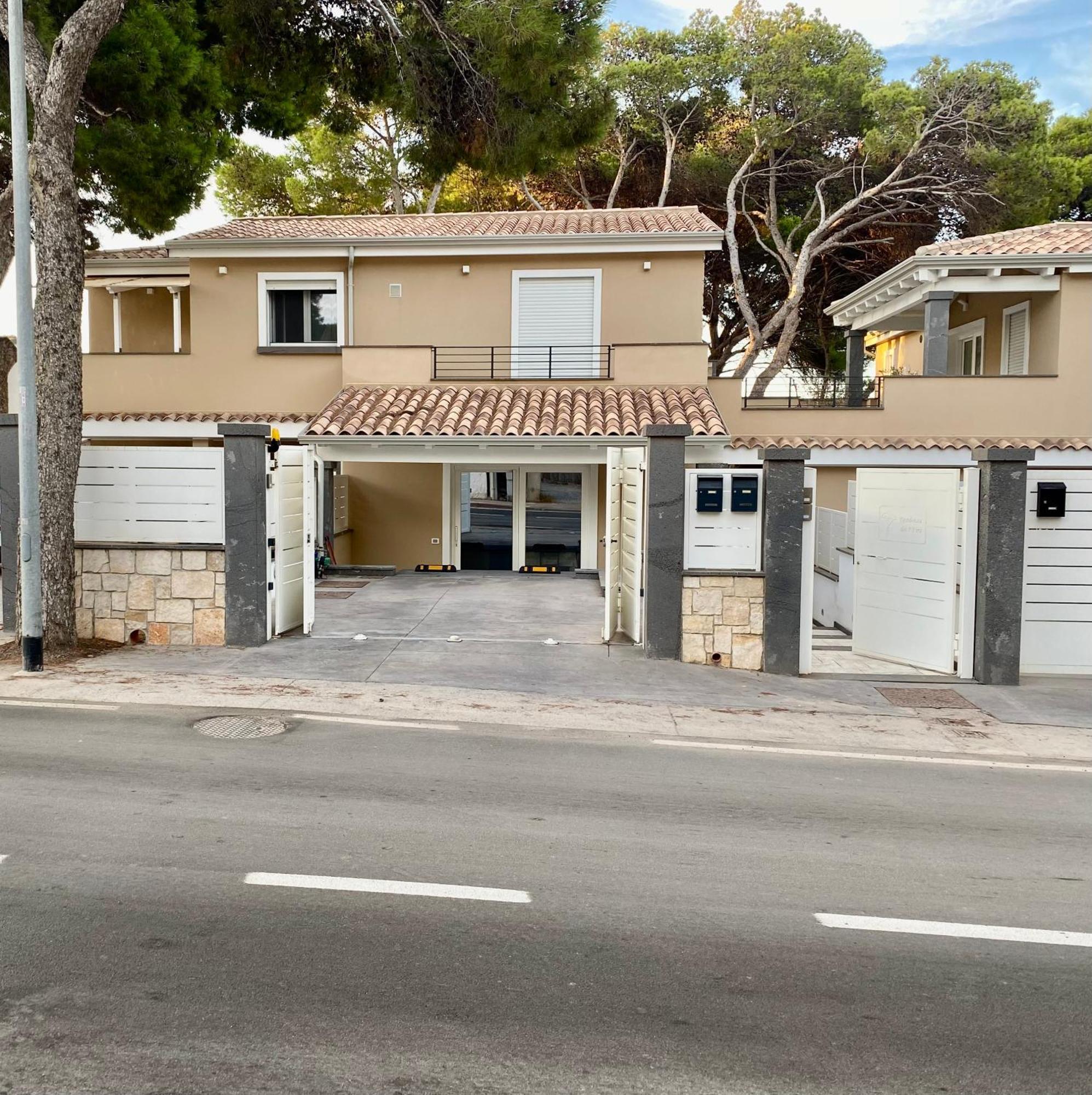 Nuova Residenza Dei 7 Pini A Pochi Passi Dal Mare Apartment Porto Pino Ngoại thất bức ảnh